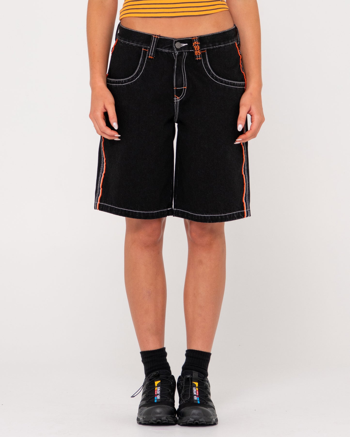FLIP MOMMY LOW RISE WIDE LEG DENIM JORT