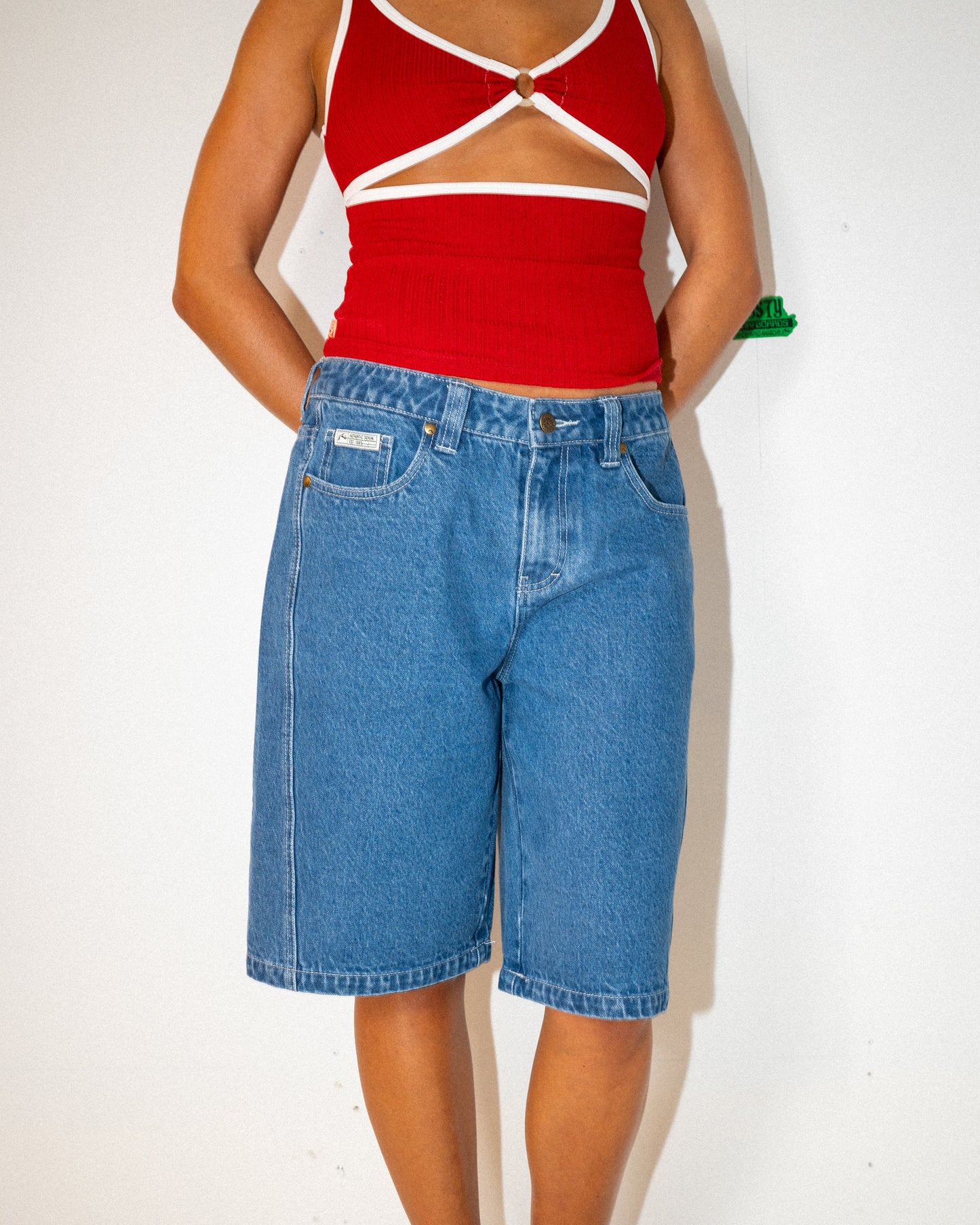 LEGLESS LOW RISE DENIM JORT