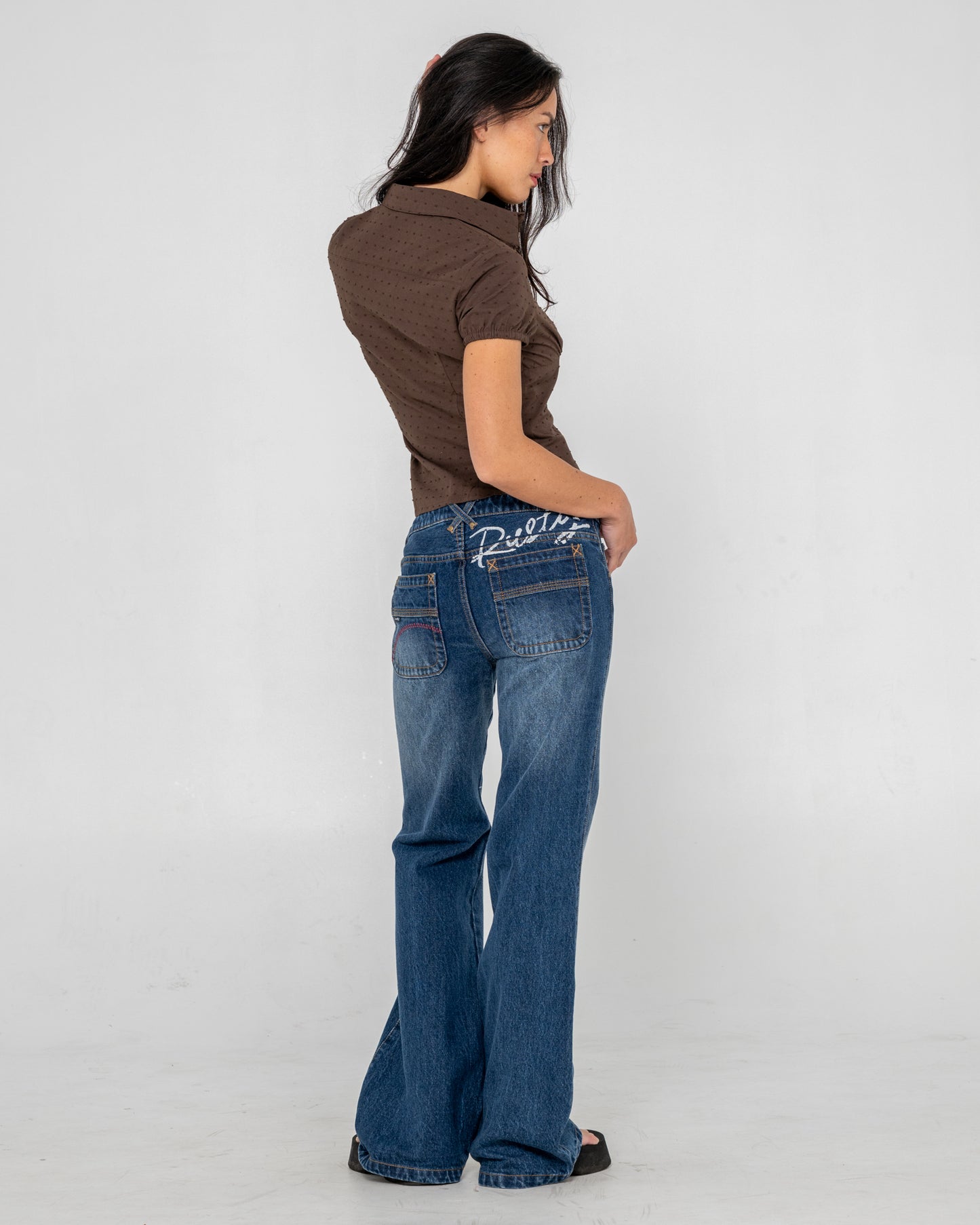 SHORTY FREIDA FLARE LOW RISE JEANS