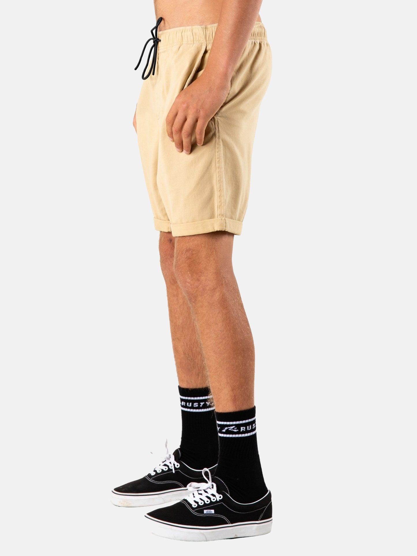 HOOKED ON 18 ELASTIC SHORT