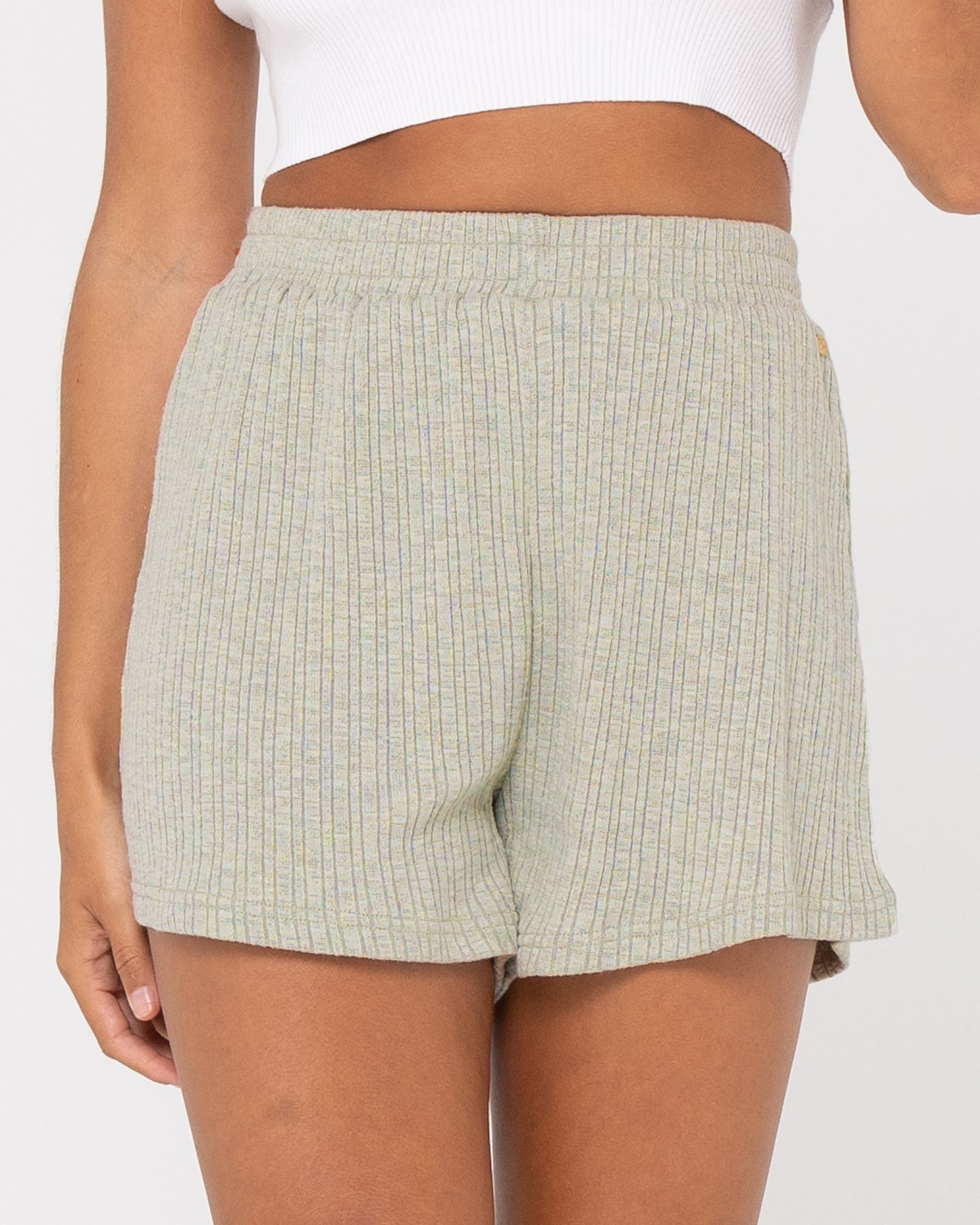SIMMER ELASTIC WAIST SHORT
