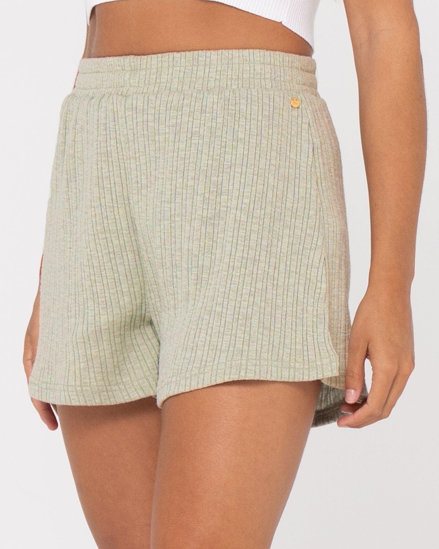 SIMMER ELASTIC WAIST SHORT