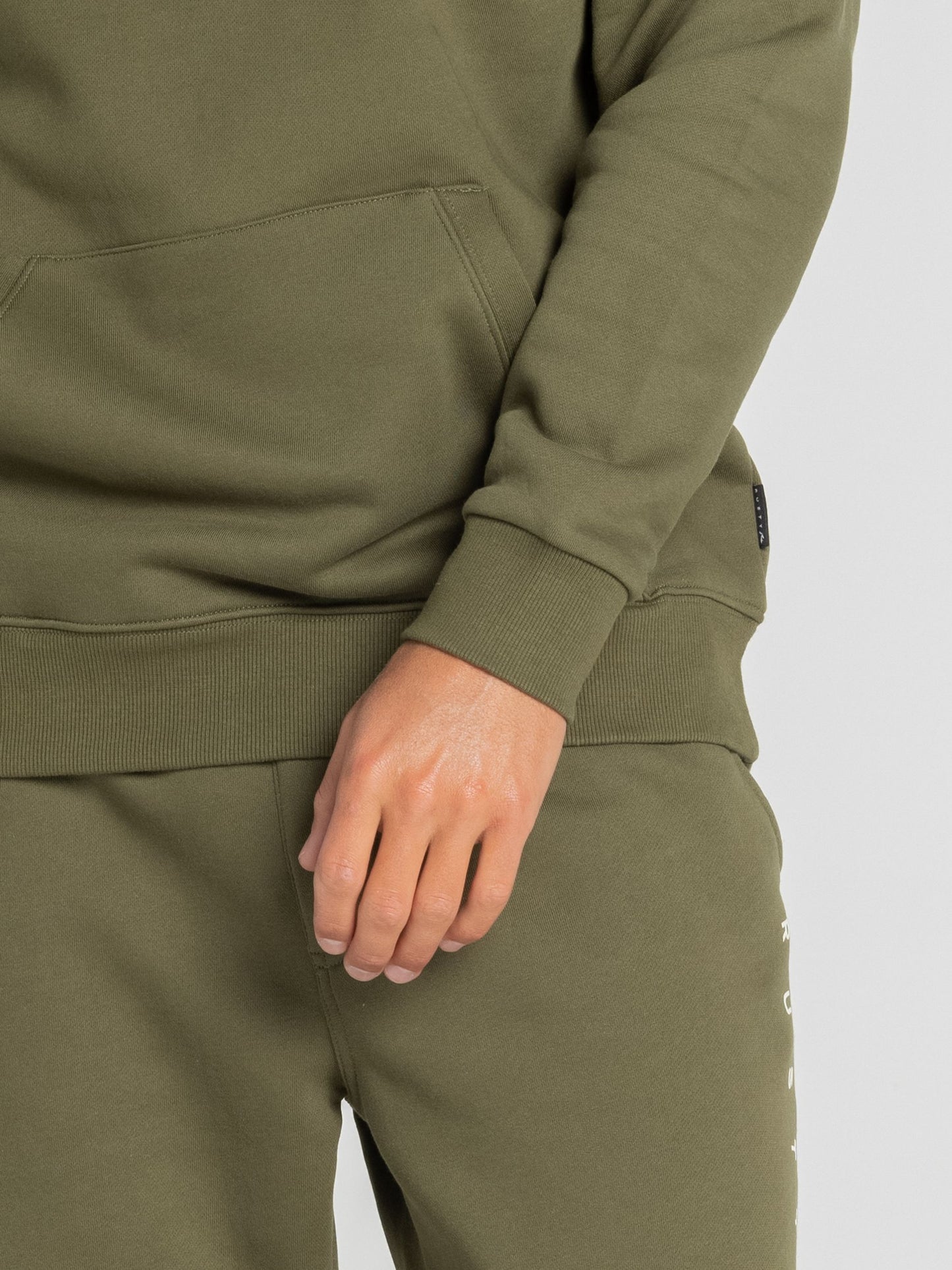 SHORT CUT HOODED FLEECE
