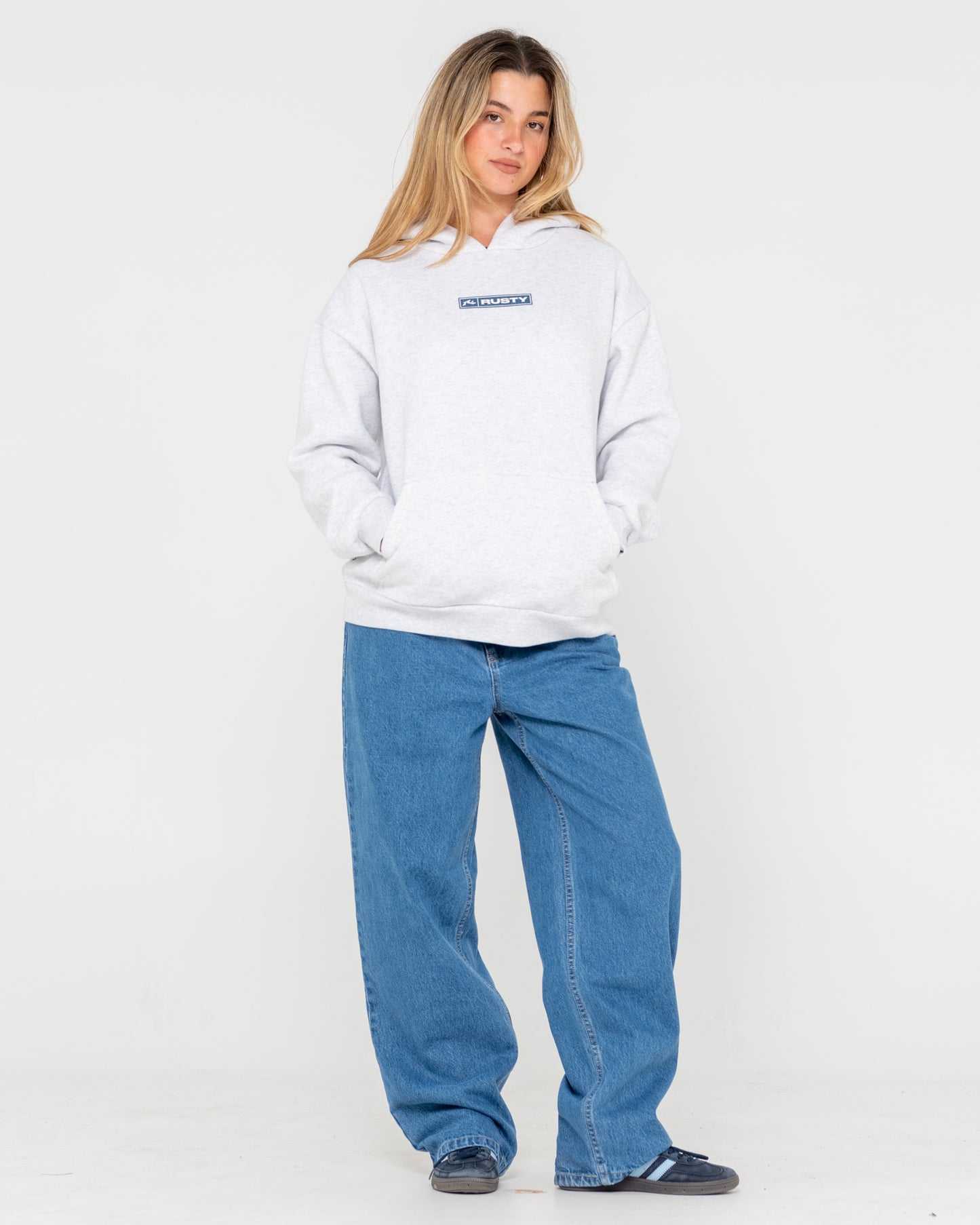 THE ESSENTIALS OVERSIZED HOODED FLEECE