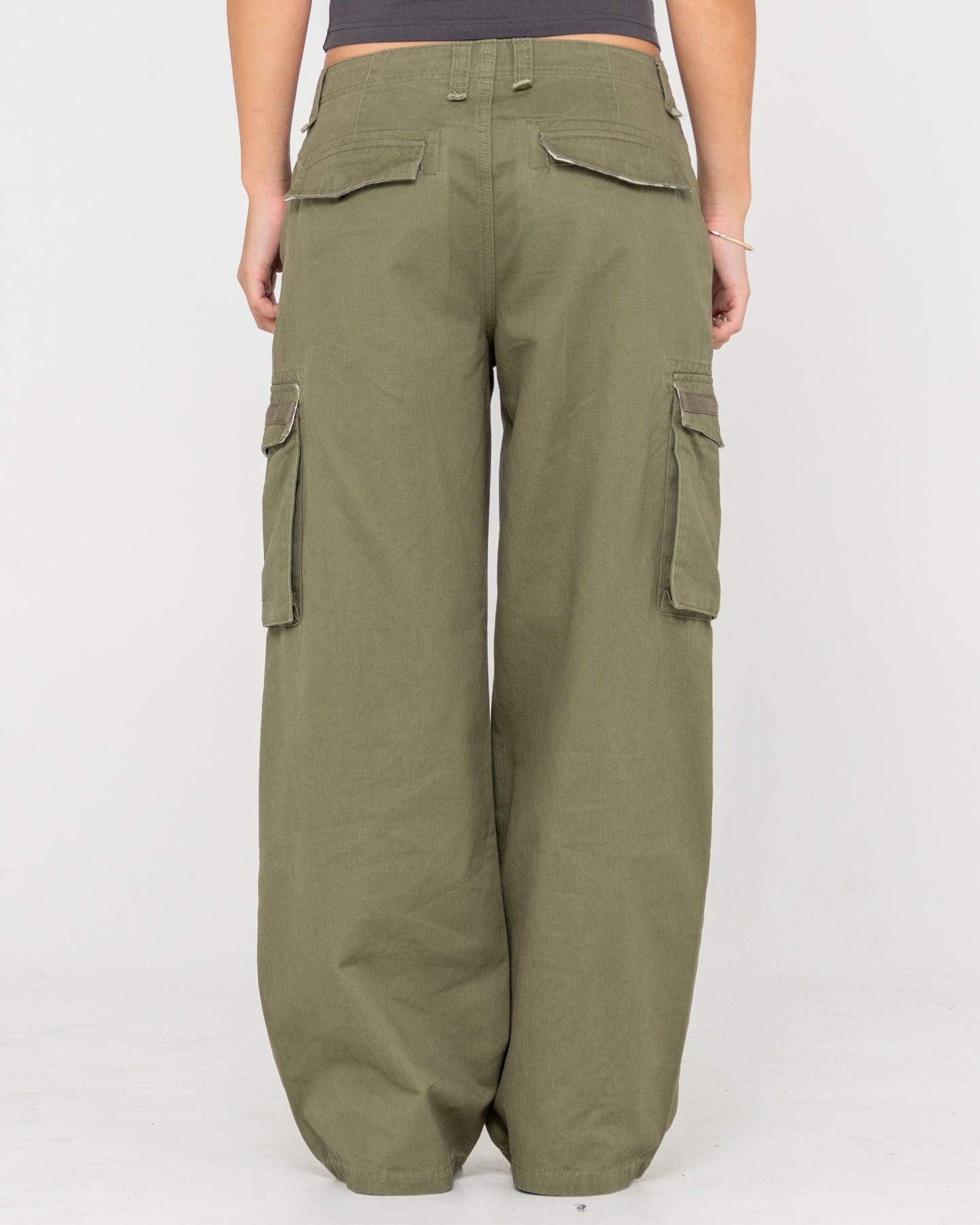 TANK GIRL LOW RISE WIDE FIT CARGO PANT