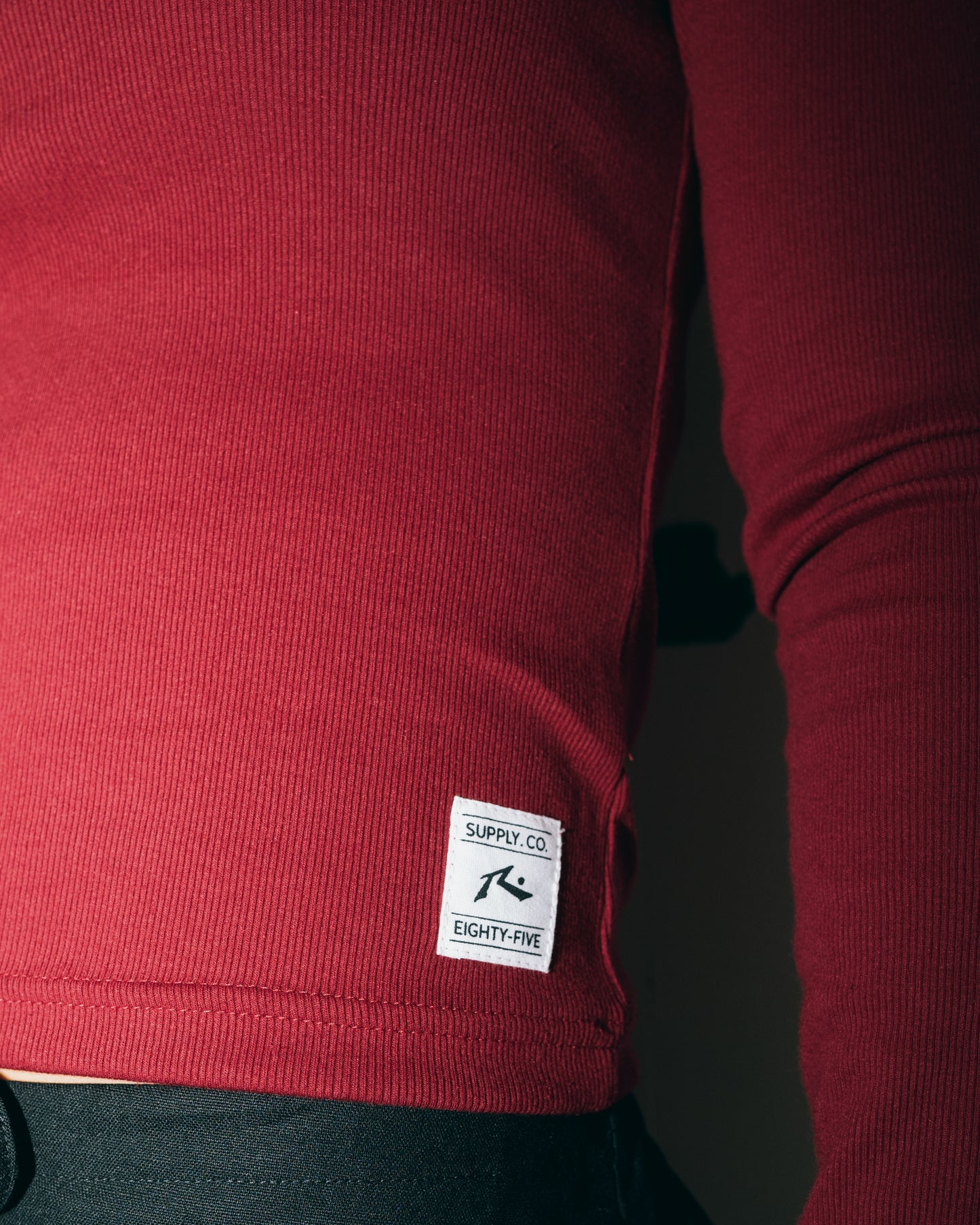 RUSTY ESSENTIALS RIBBED LONG SLEEVE TEE