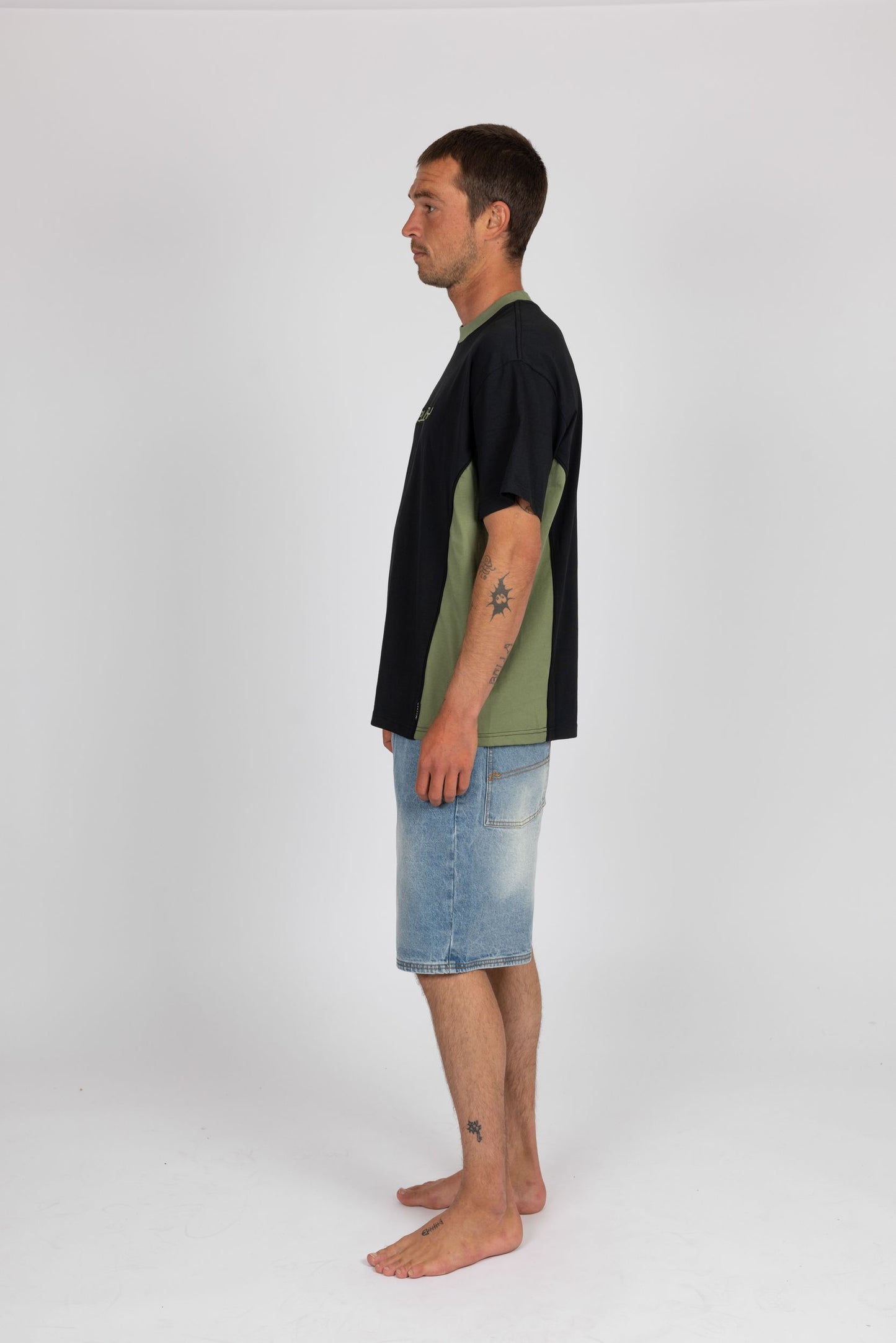 THE HUSTLE SHORT SLEEVE SHIRT