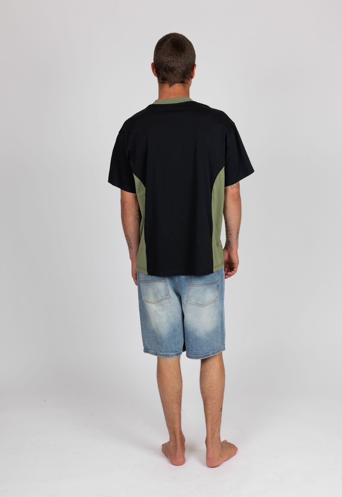 THE HUSTLE SHORT SLEEVE SHIRT