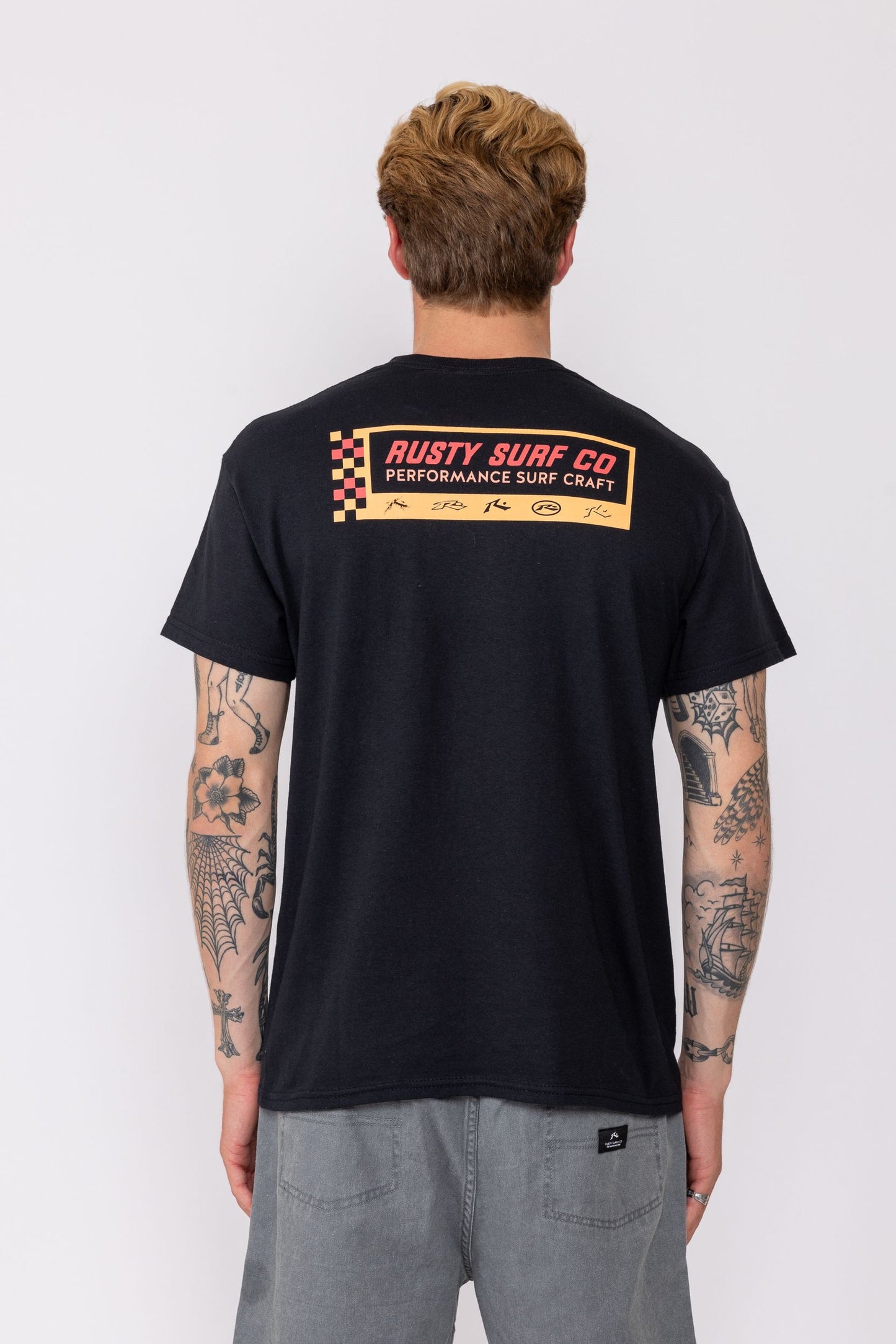 RACE TO IT SS TEE