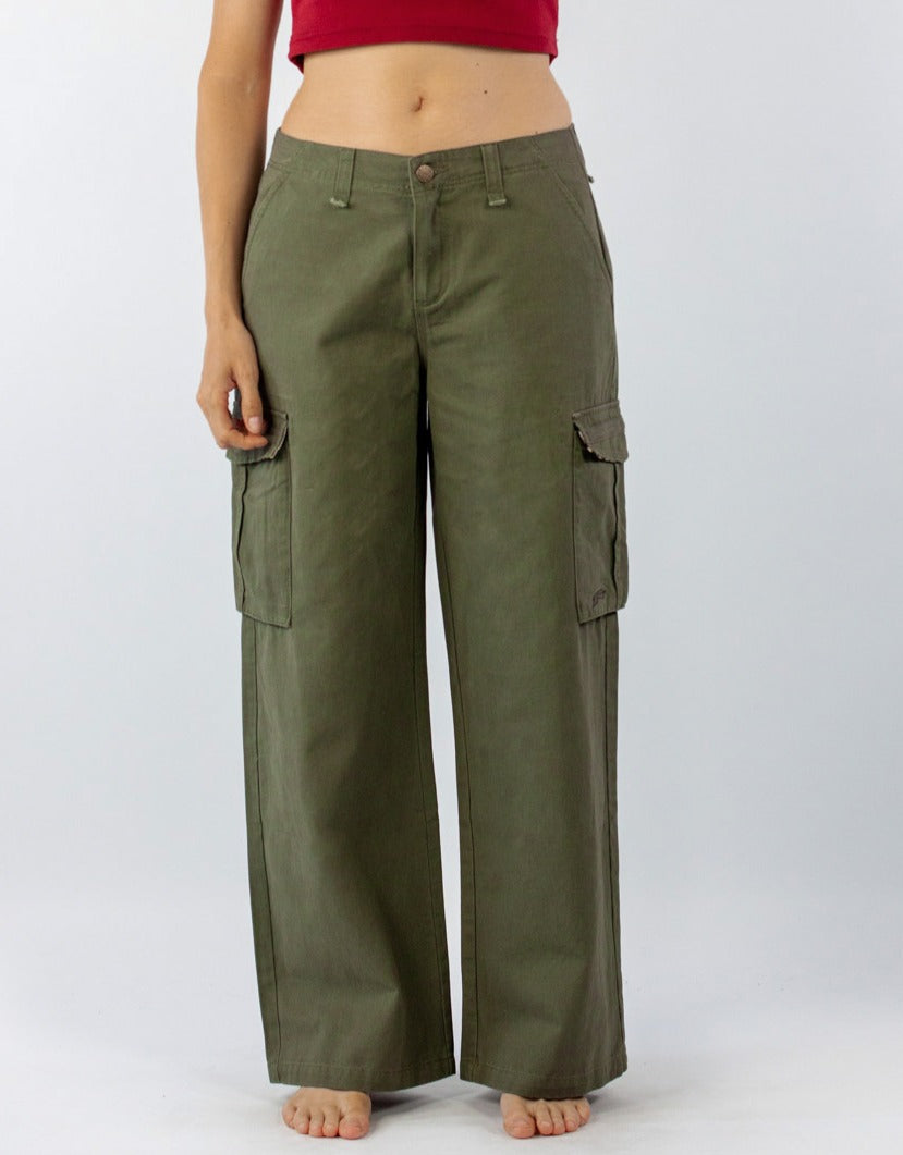TANK GIRL LOW RISE WIDE FIT CARGO PANT