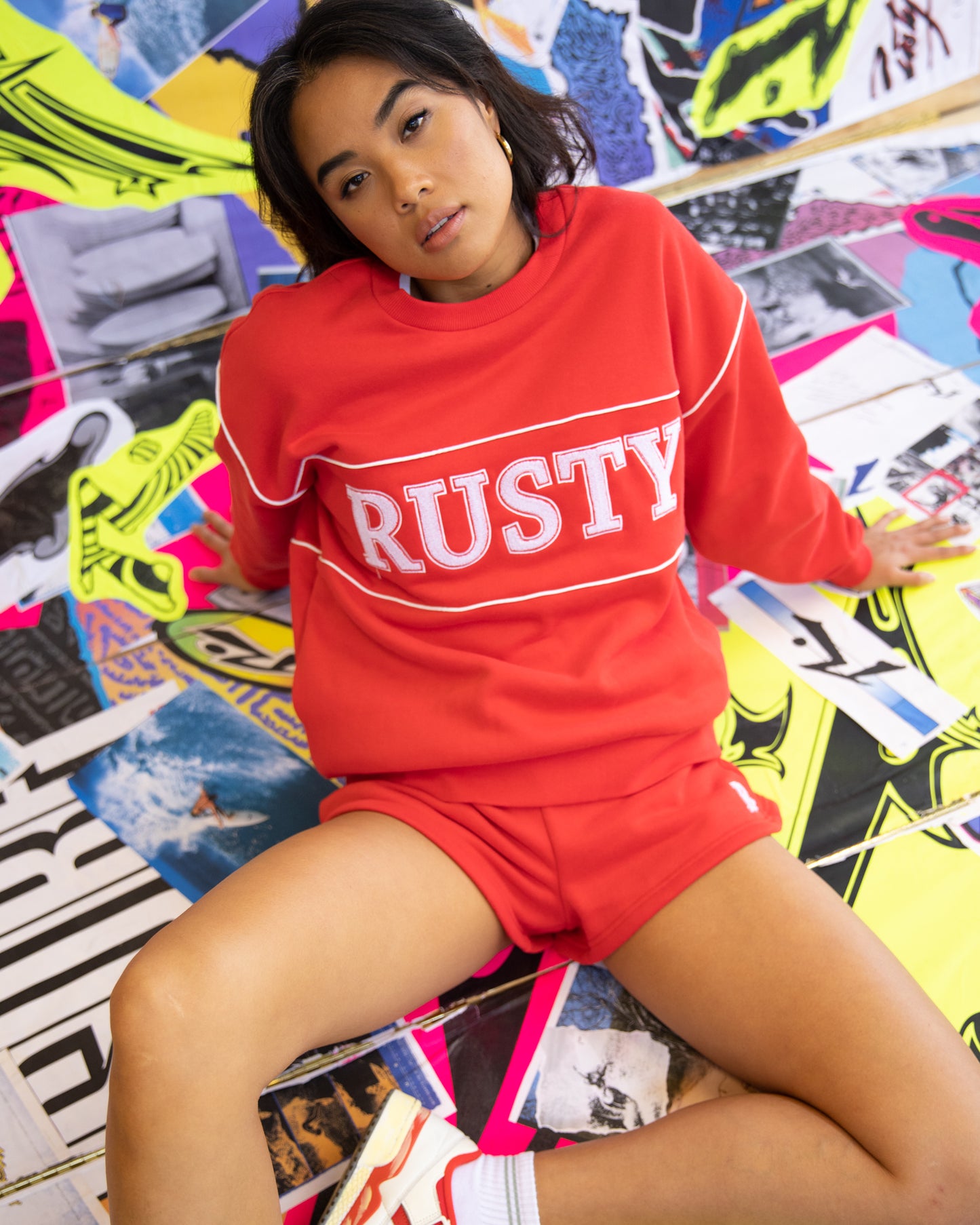 RUSTY LINE OVERSIZE CREW FLEECE