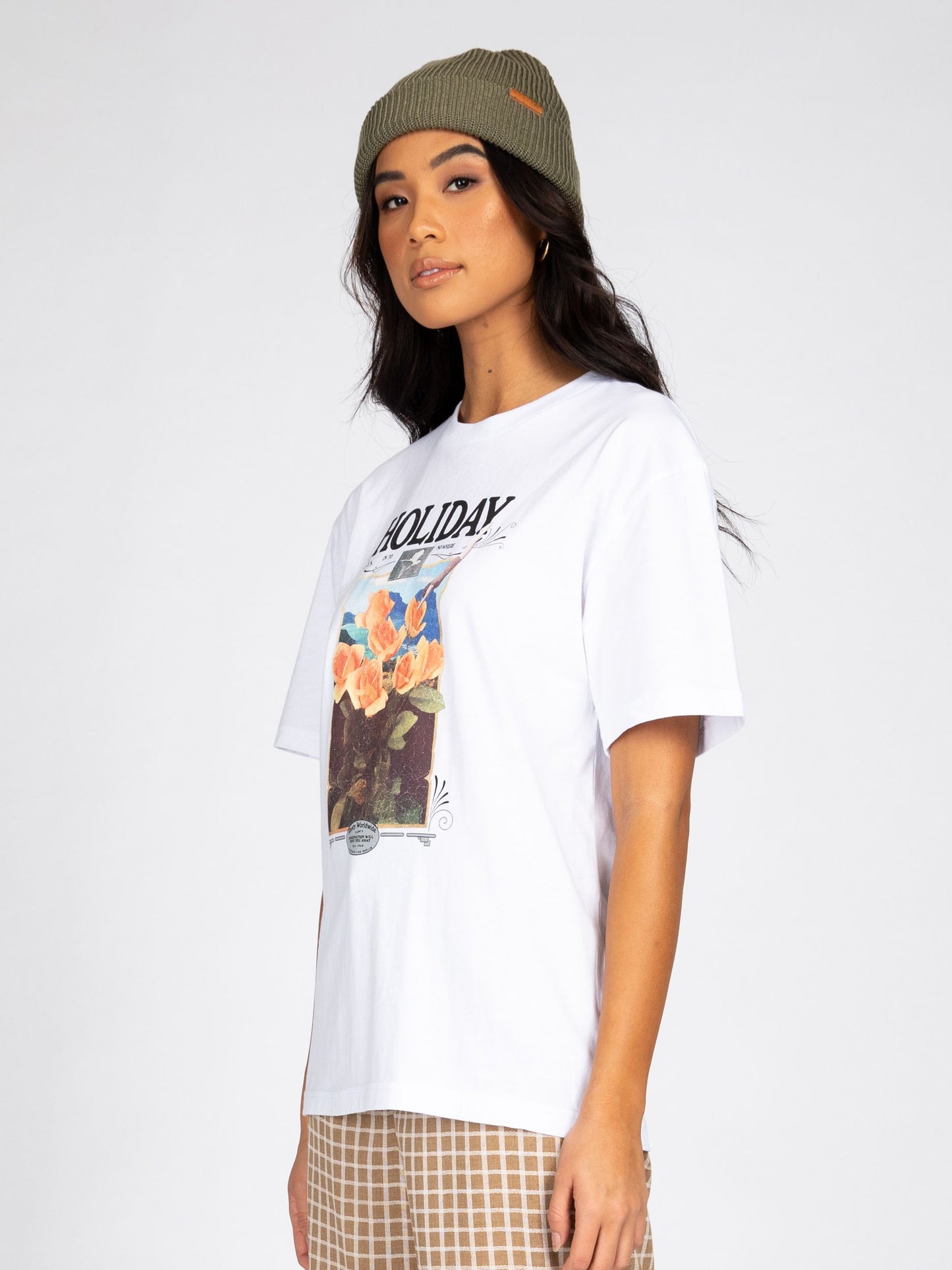 DREAM HOLIDAY BOYFRIEND FIT TEE