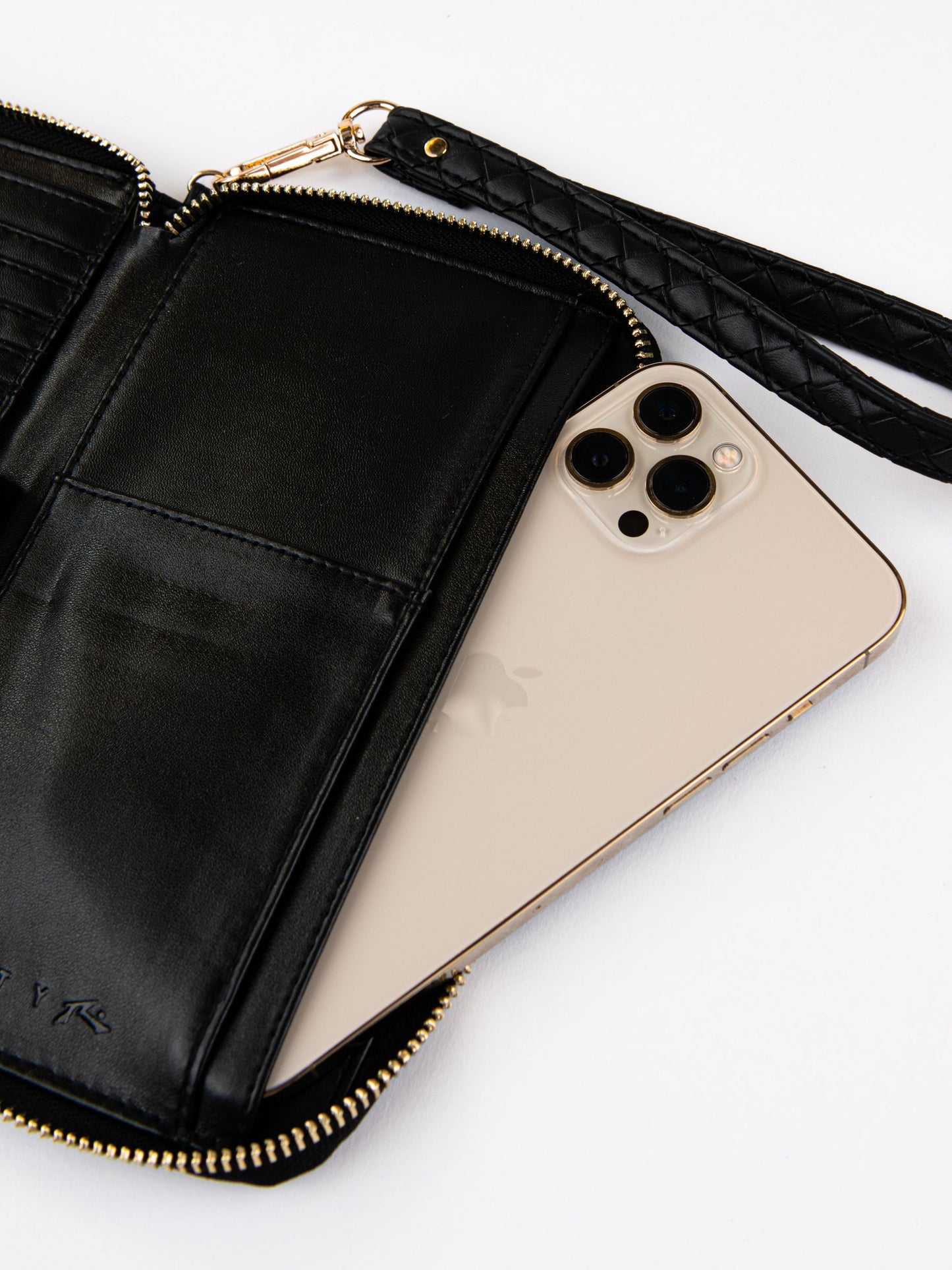ZION TRAVEL WALLET
