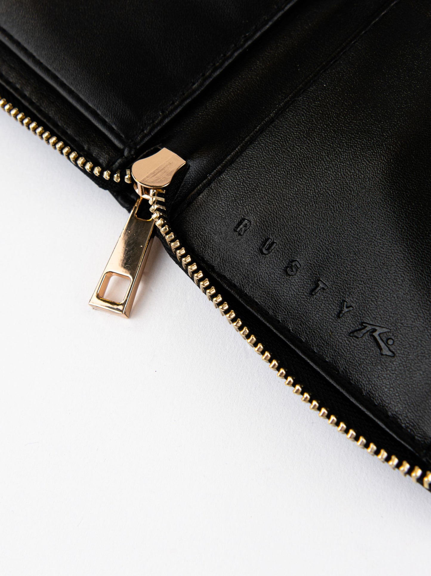 ZION TRAVEL WALLET