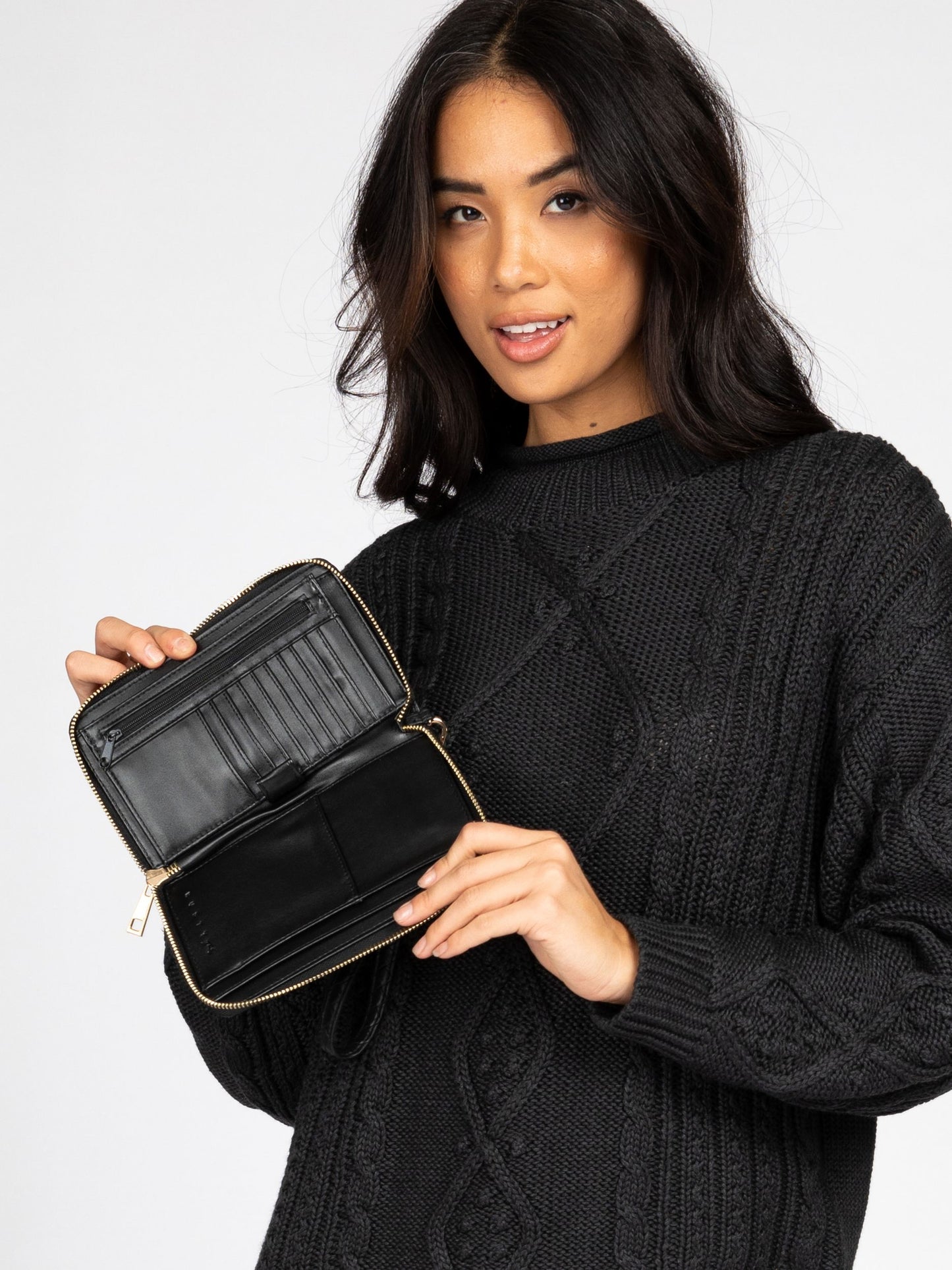 ZION TRAVEL WALLET