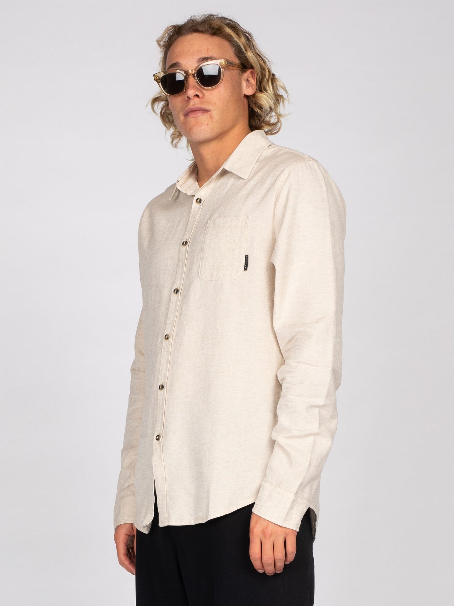 OVERTONE LONG SLEEVE LINEN SHIRT