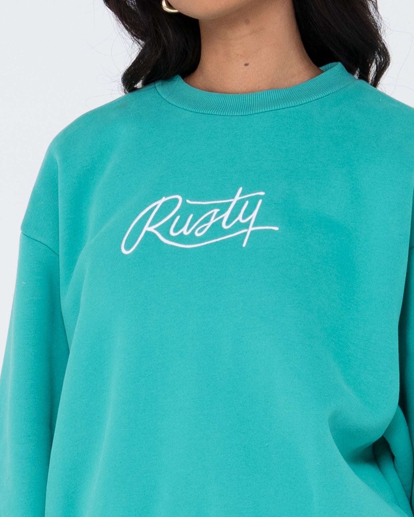RUSTY SCRIPT OVERSIZE CREW NECK FLEECE