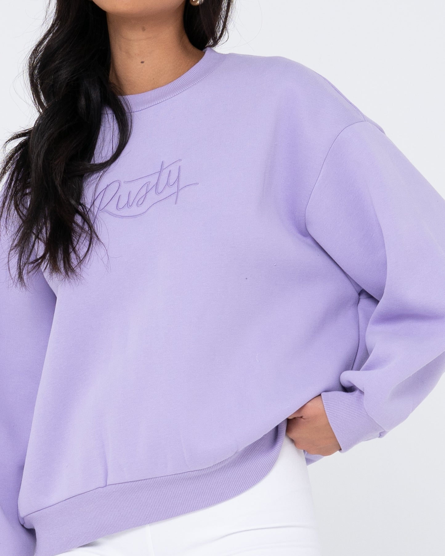 RUSTY SCRIPT OVERSIZE CREW NECK FLEECE