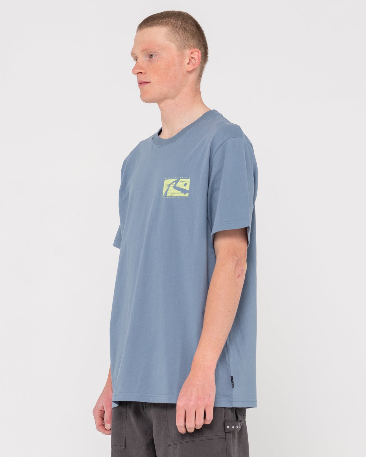 R DOT SHORT SLEEVE TEE