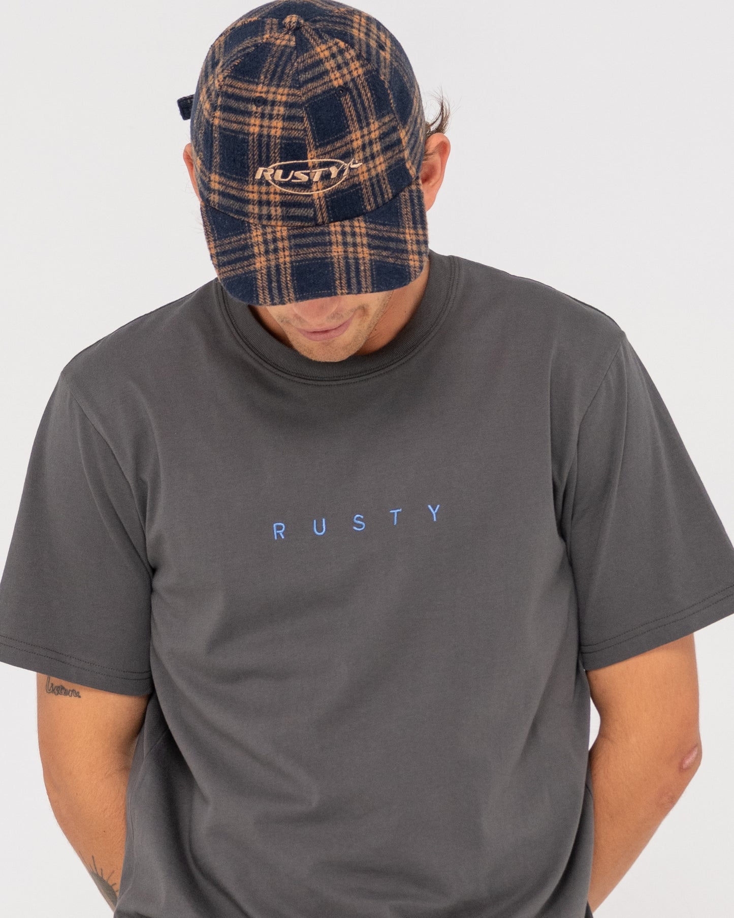 SHORT CUT SHORT SLEEVE TEE