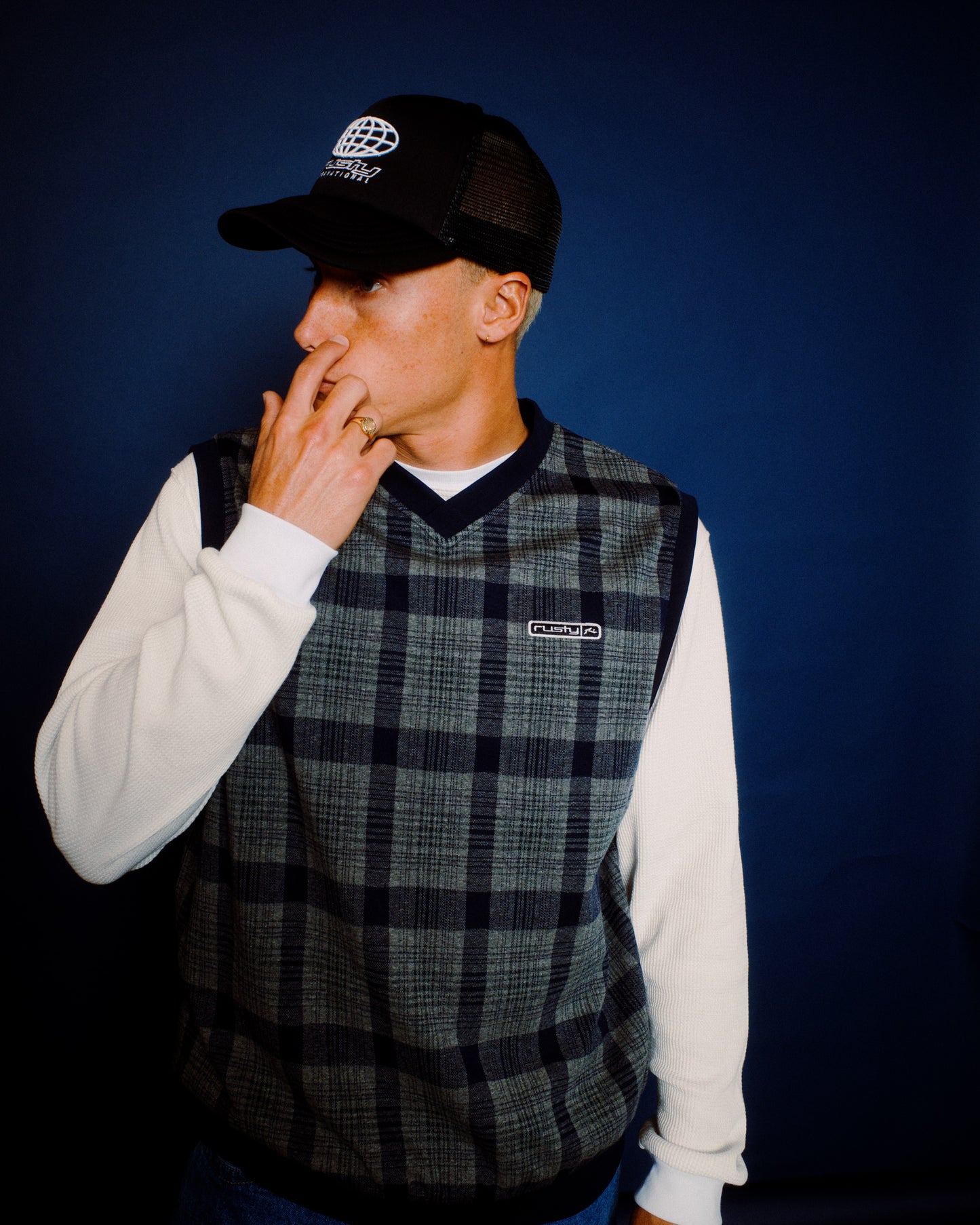 DOMINATION TRUCKER CAP
