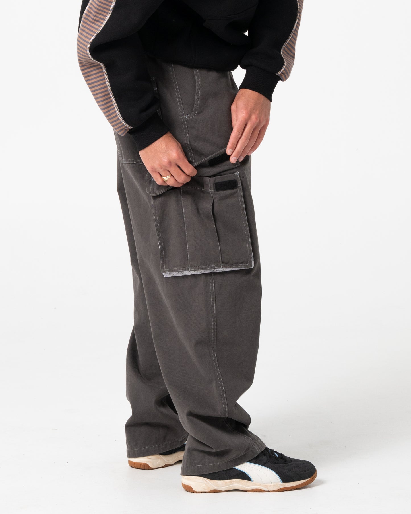 KICKYA ELASTIC CARGO PANT