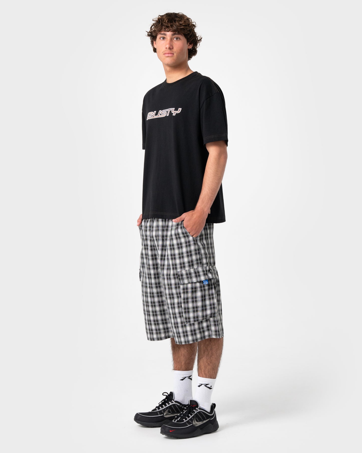 LAY LOW SHORT SLEEVE TEE