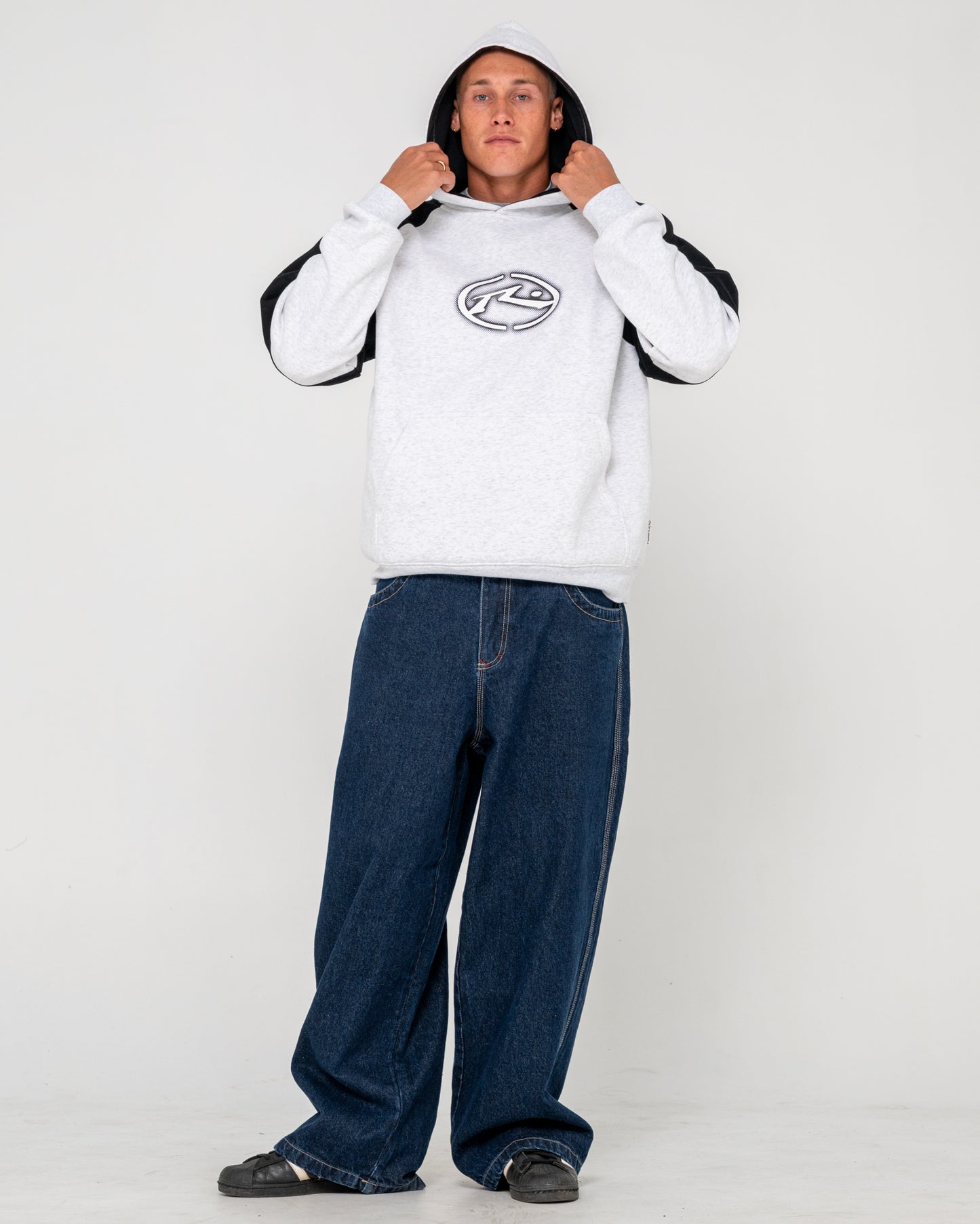 HEAT CHECK HOODED FLEECE