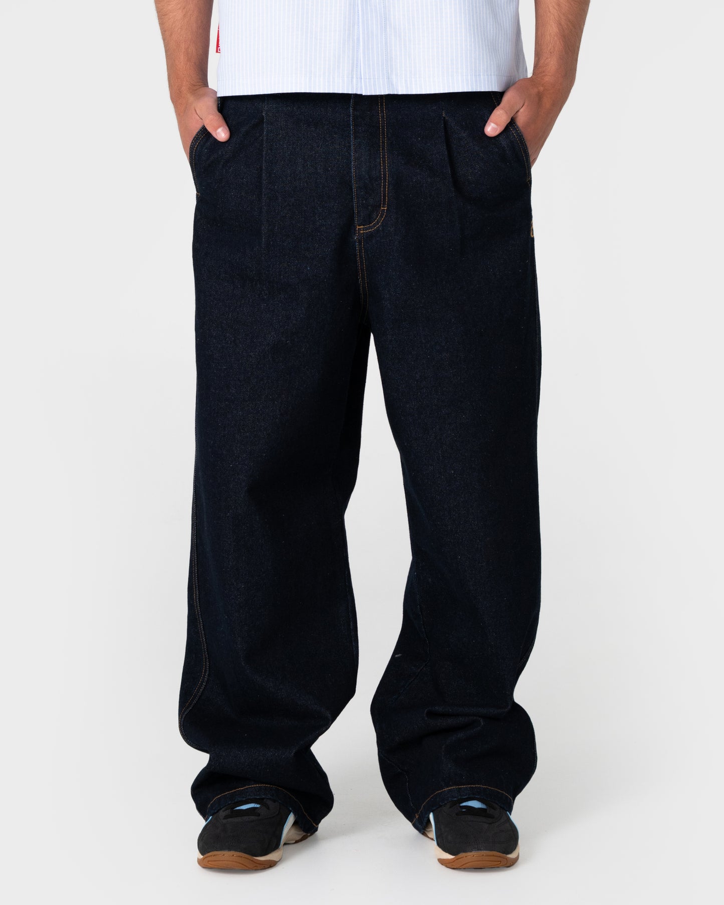 CASHFLOW PLEATED BAGGY JEAN