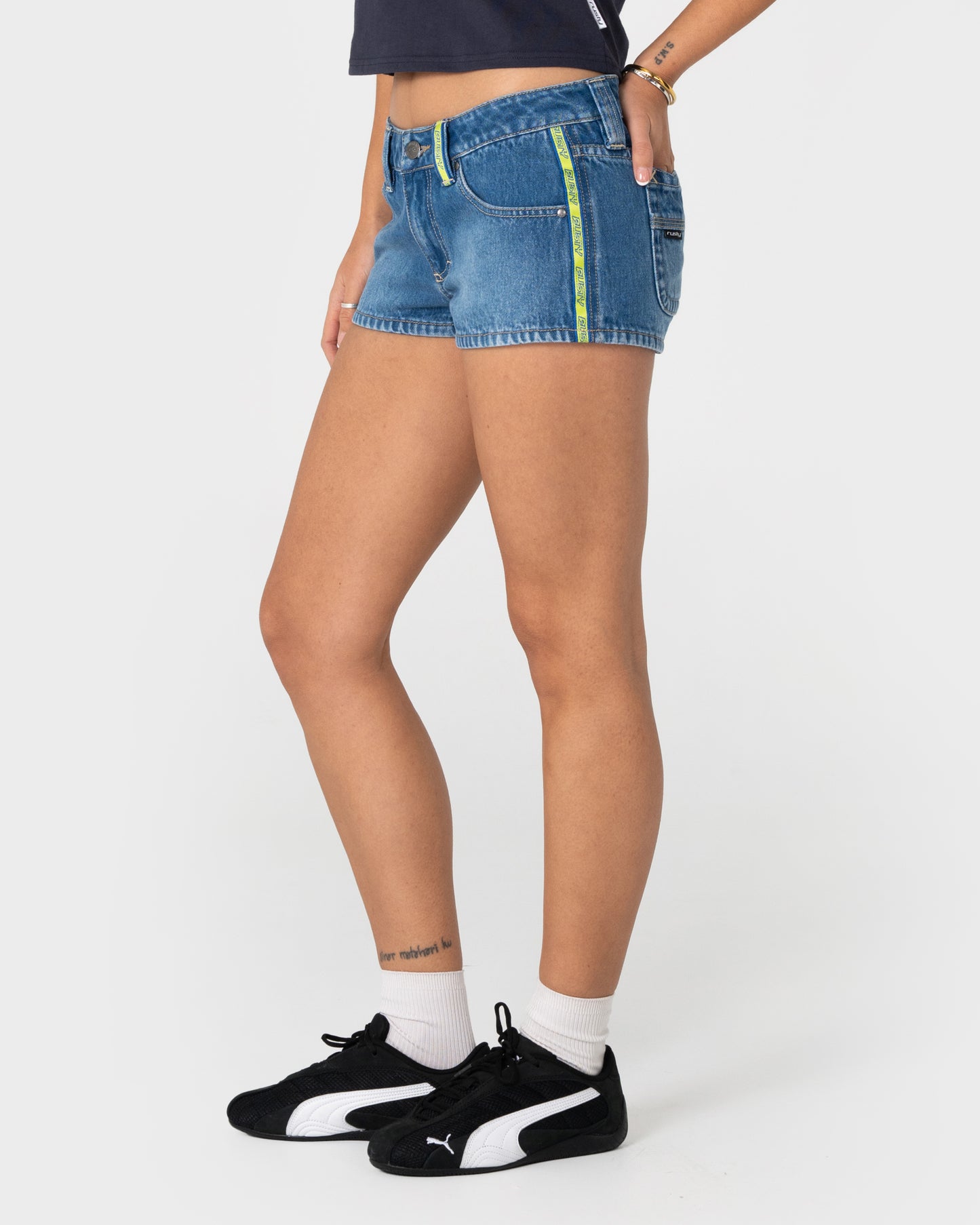 FLIP MOMMY LOW RISE MICRO MINI SHORT