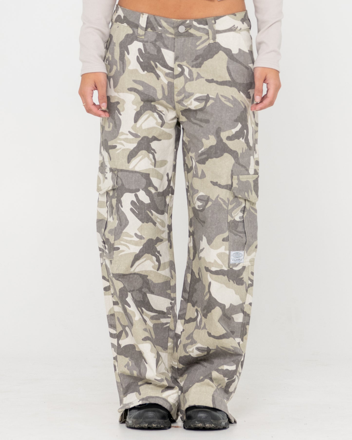 CAMO-MILE LOW RISE CARGO PANT