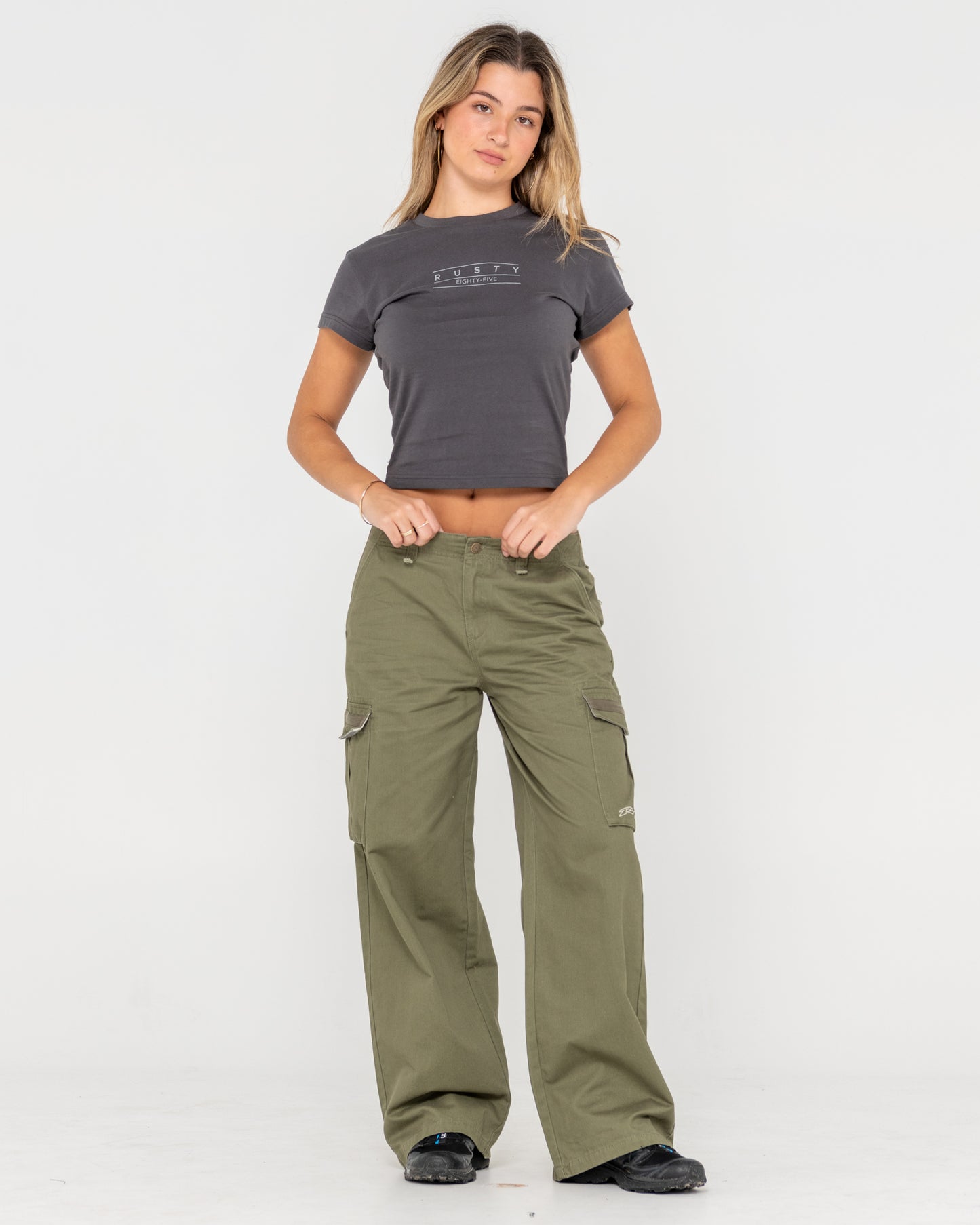 RUSTY ESSENTIALS SKIMMER BABY TEE