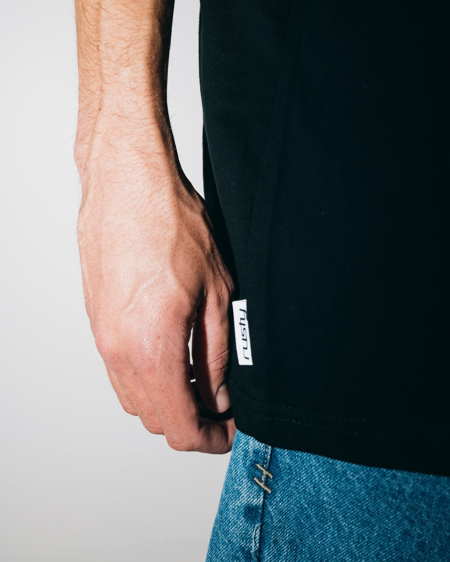 SHIFTER SHORT SLEEVE TEE