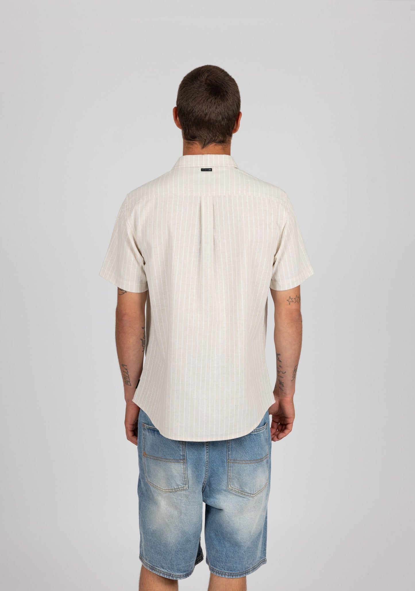 NO GLYPHS WOVEN SHORT SLEEVE SHIRT