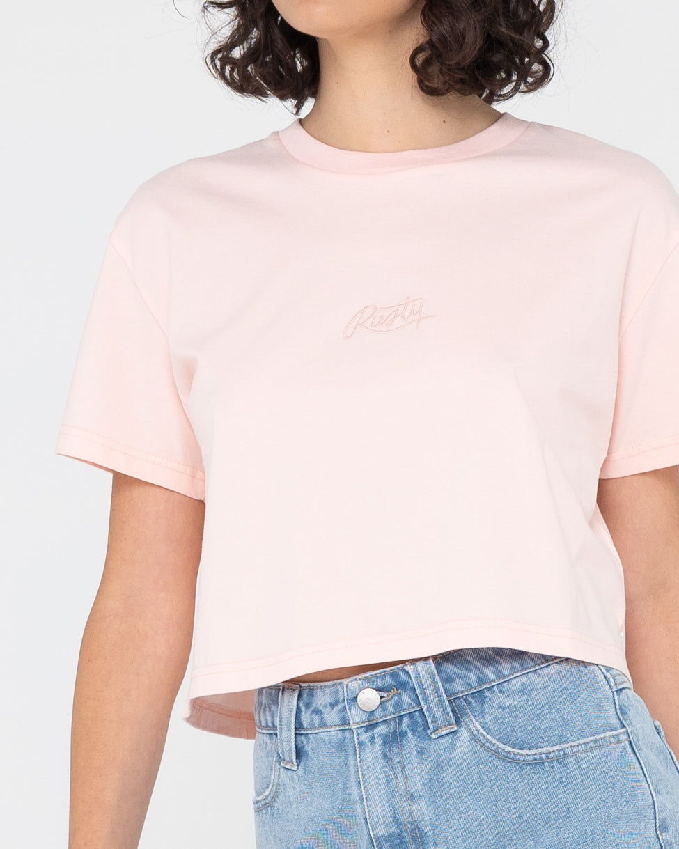 RUSTY SCRIPT RELAXED FIT CROP TEE