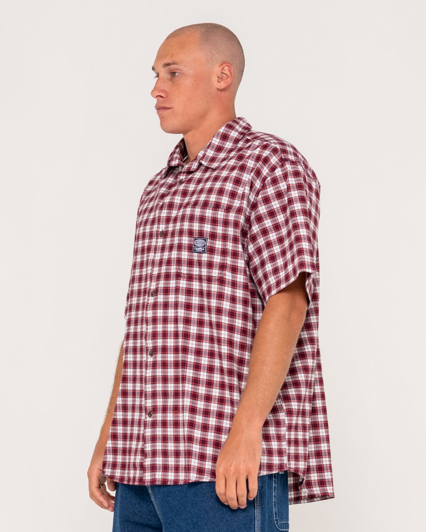 WORLDWIDE CURVED HEM SHORT SLEEVE SHIRT