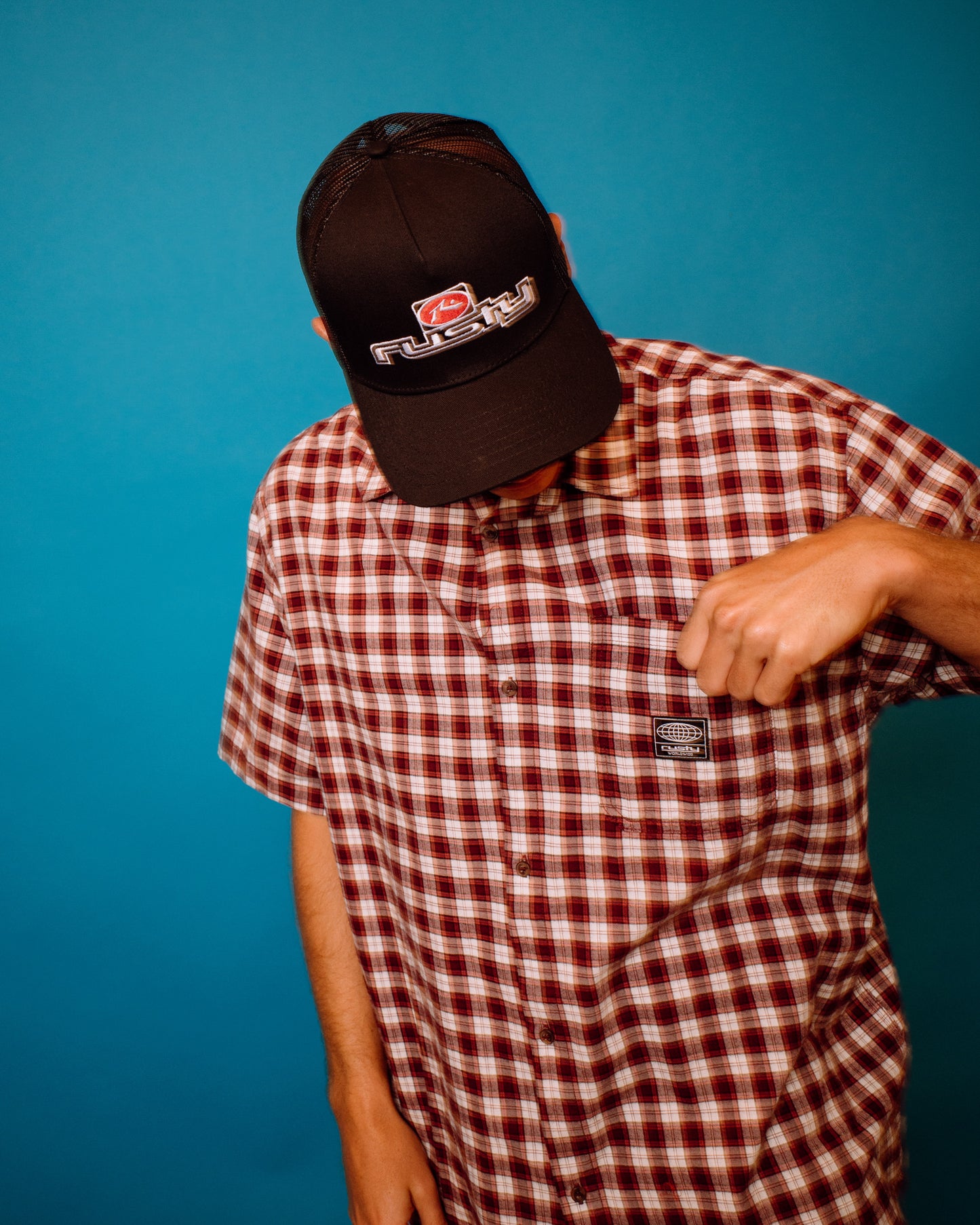 WORLDWIDE CURVED HEM SHORT SLEEVE SHIRT